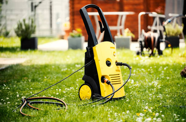 Animal Enclosure Cleaning in Fort Belknap Agency, MT